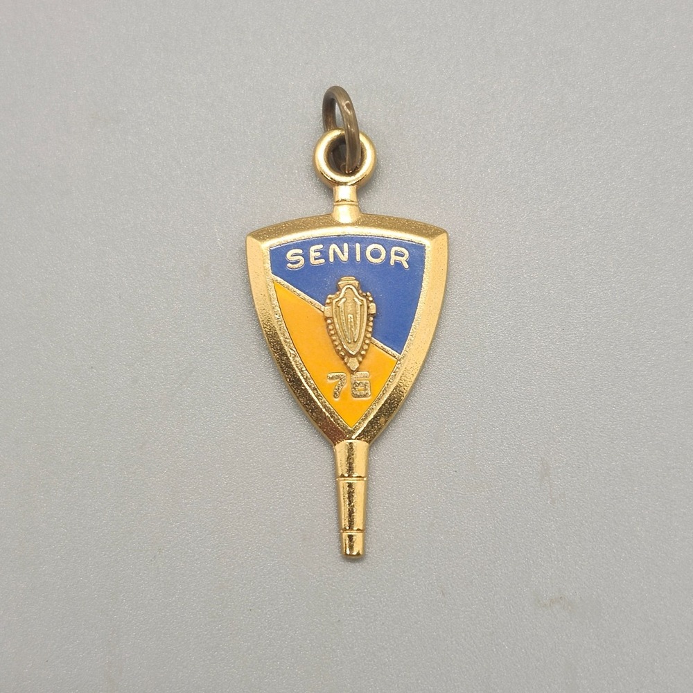Vintage Jostens 1976 WHS Senior Class Necklace Pendant Gold Tone Enamel Charm